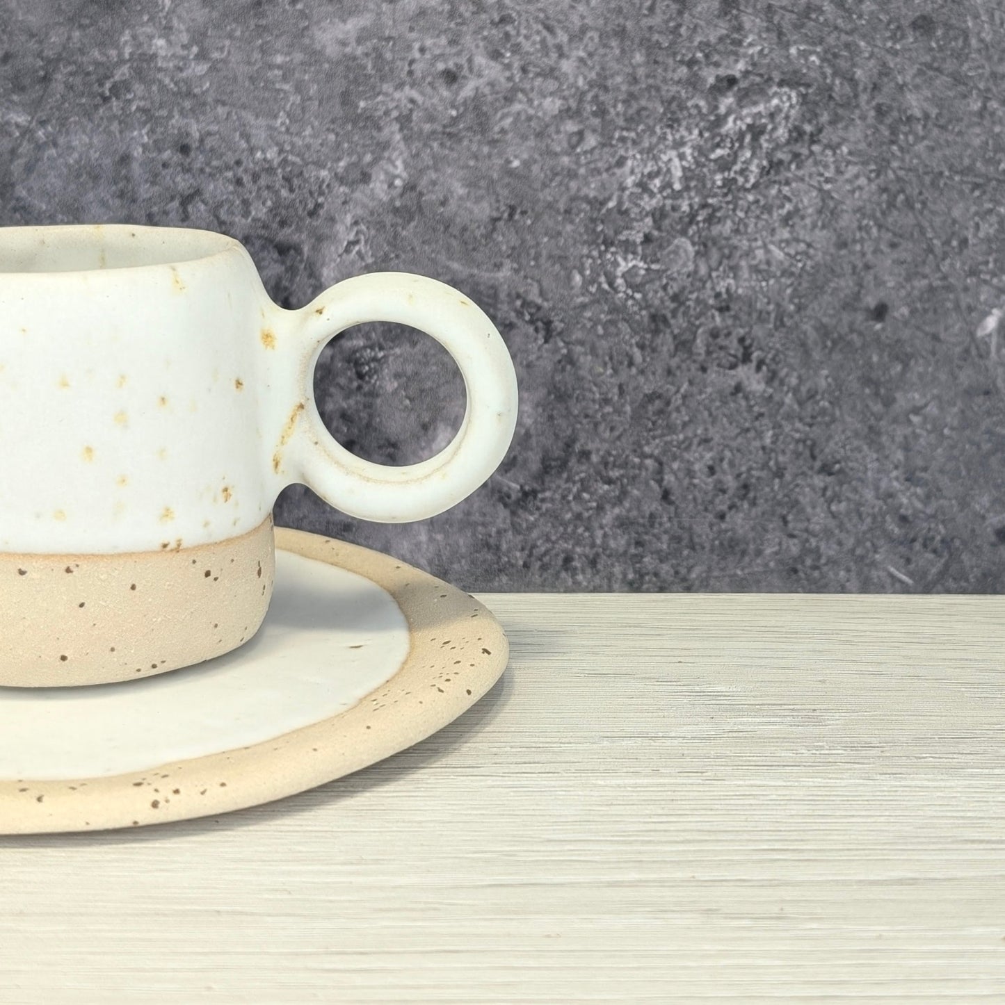 Set Tazzina e Piattino – Gres Beige Fatta a Mano - AUTHENTICO CERAMICS