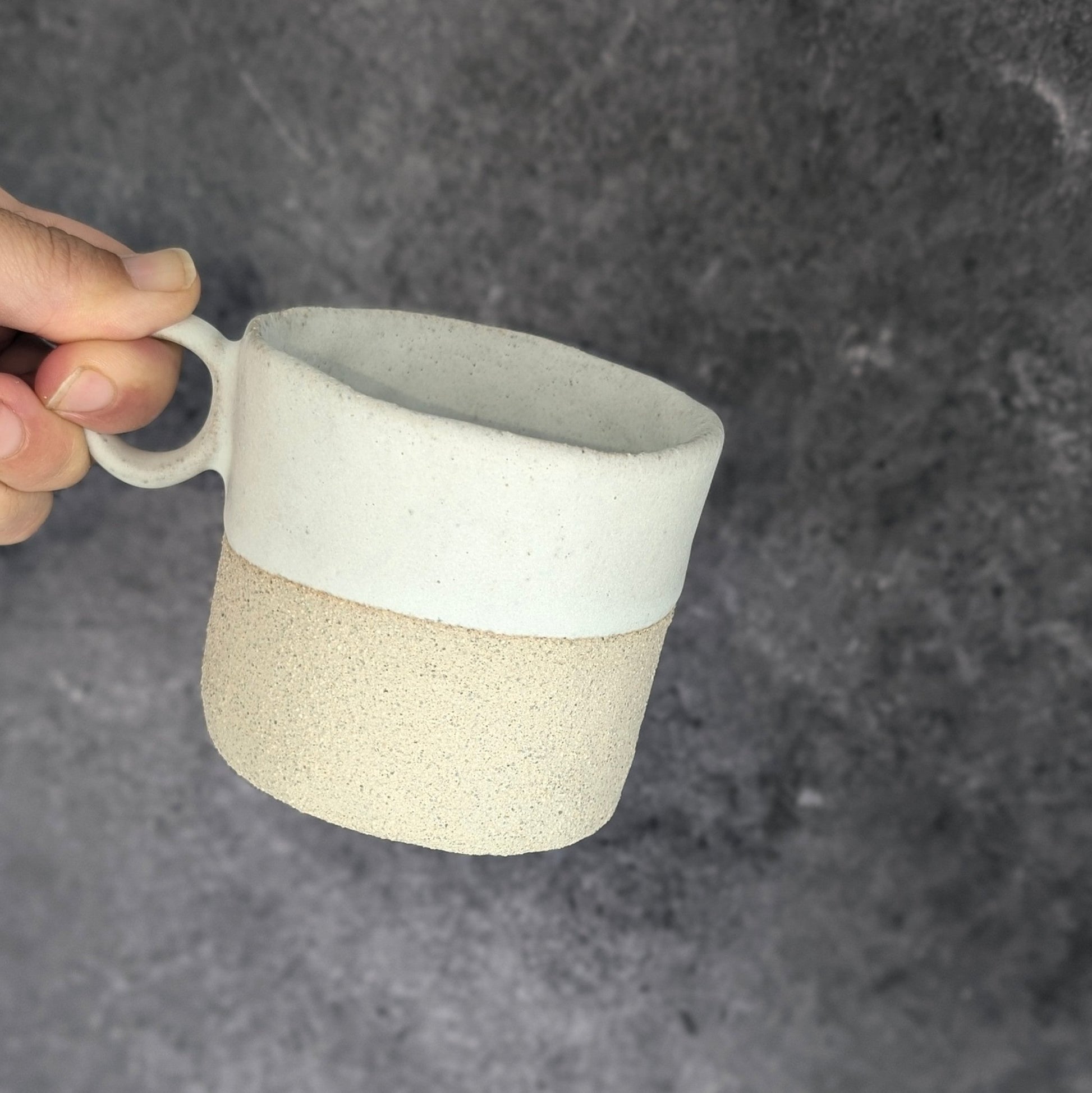 Tazza Beige in Ceramica Artigianale – Handmade - AUTHENTICO CERAMICS