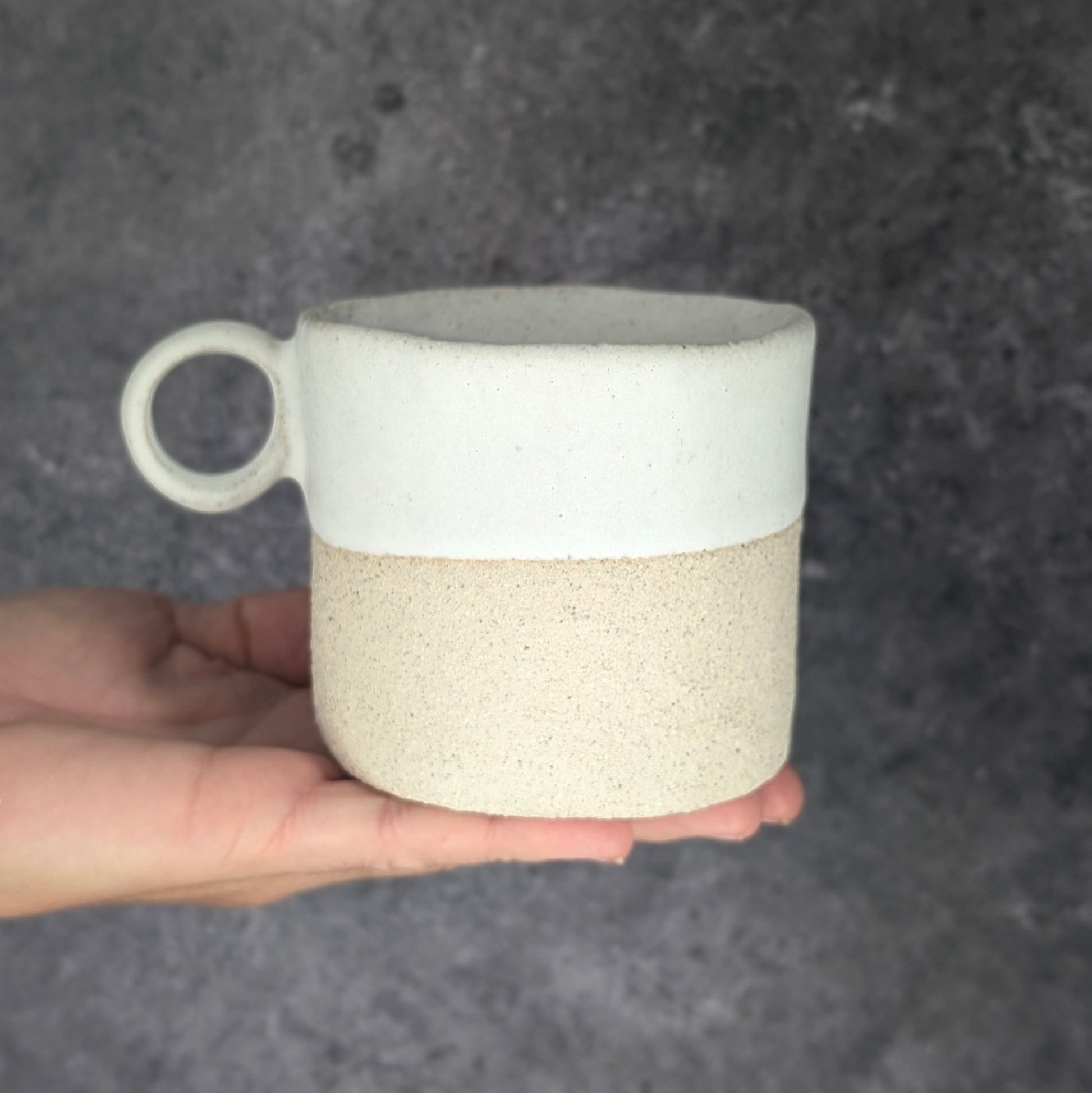 Tazza Beige in Ceramica Artigianale – Handmade - AUTHENTICO CERAMICS
