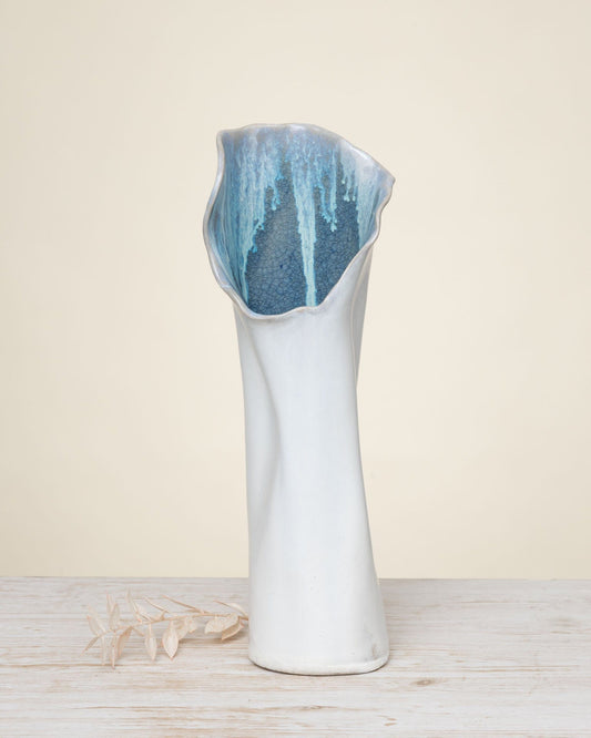Vaso Alto Bianco con Interno Blu Craquelé - AUTHENTICO CERAMICS