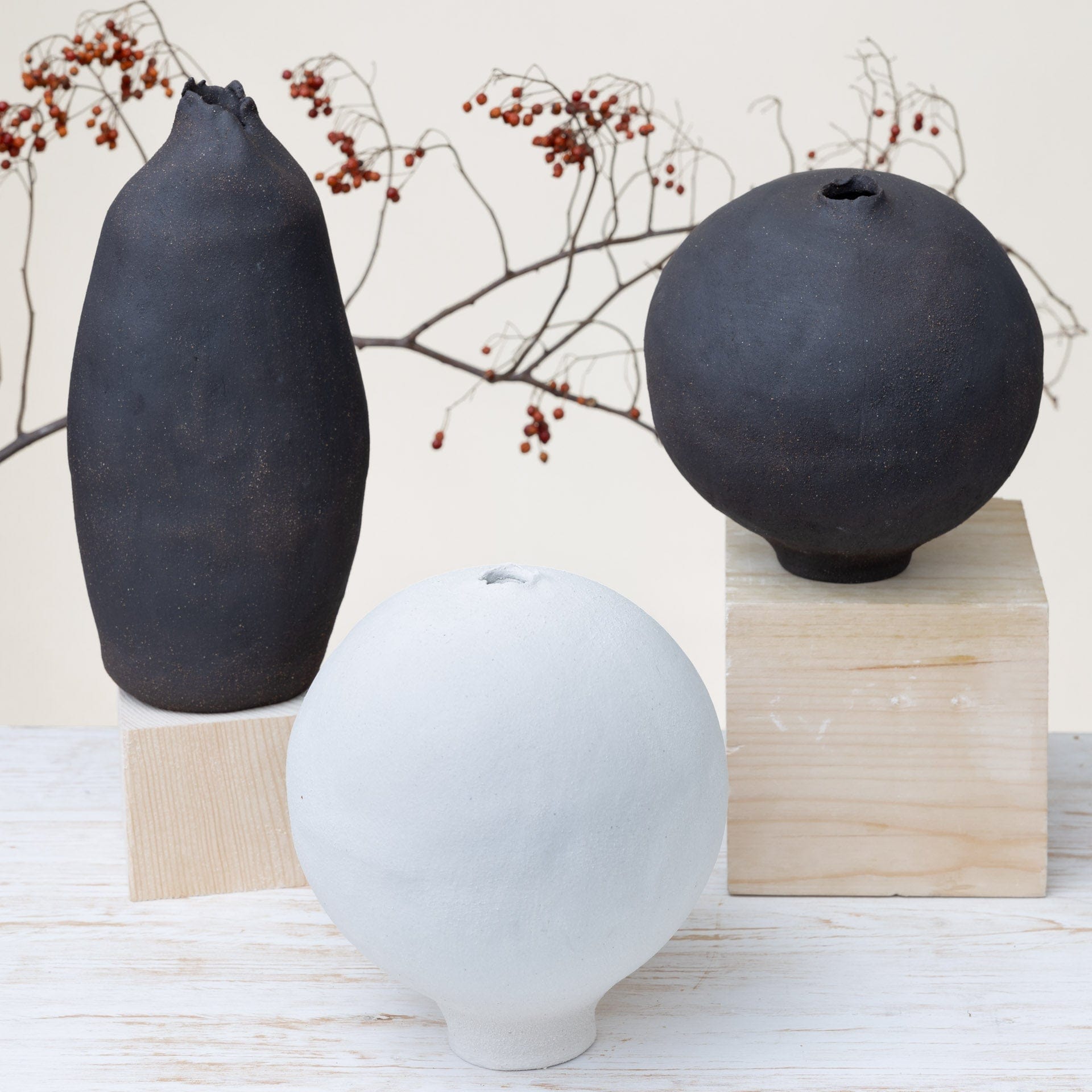 Vaso Moonjar Wabi Sabi – Marrone e Nero Texturizzato - AUTHENTICO CERAMICS